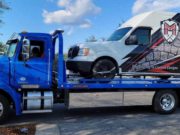 flatbed towing defuniak springs.jpg