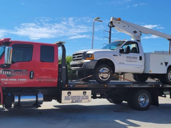 heavy duty towing gulf breeze1.jpg