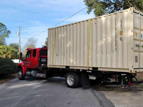 heavy duty towing navarre.jpg