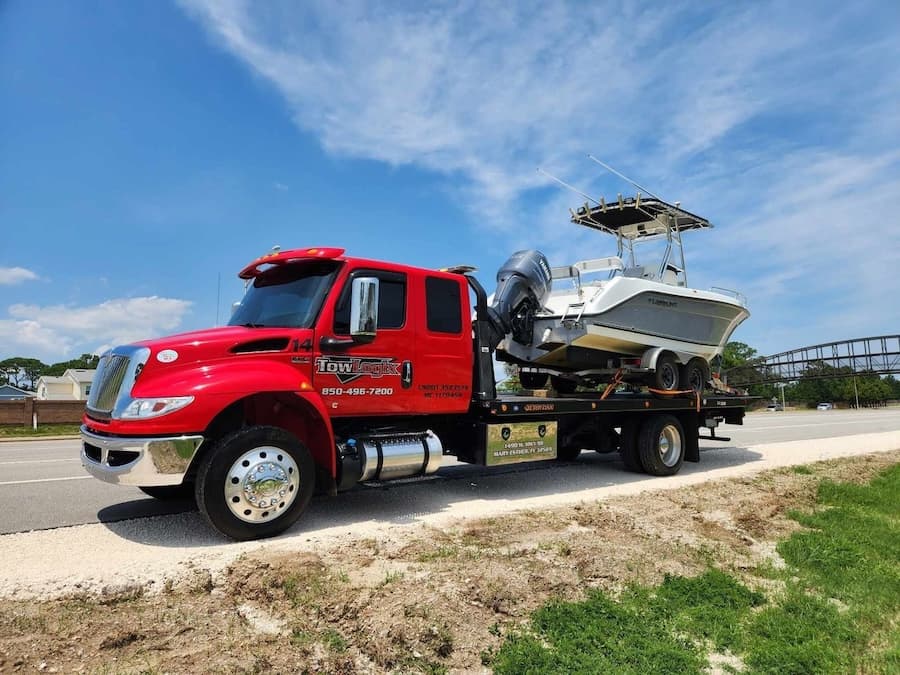 When Should You Call a Flatbed Tow Truck in Fort Walton Beach?